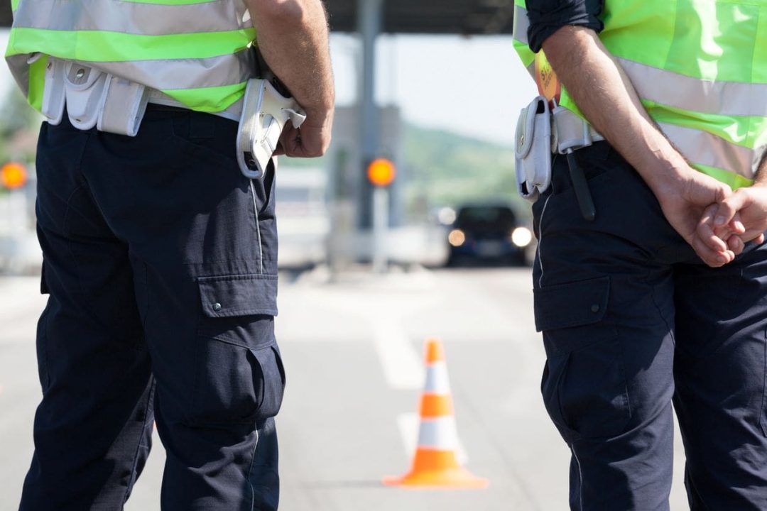 découvrez les risques et conséquences de la conduite sans assurance en france. informez-vous sur les sanctions, les amendes et l'importance d'être couvert pour votre sécurité et celle des autres.