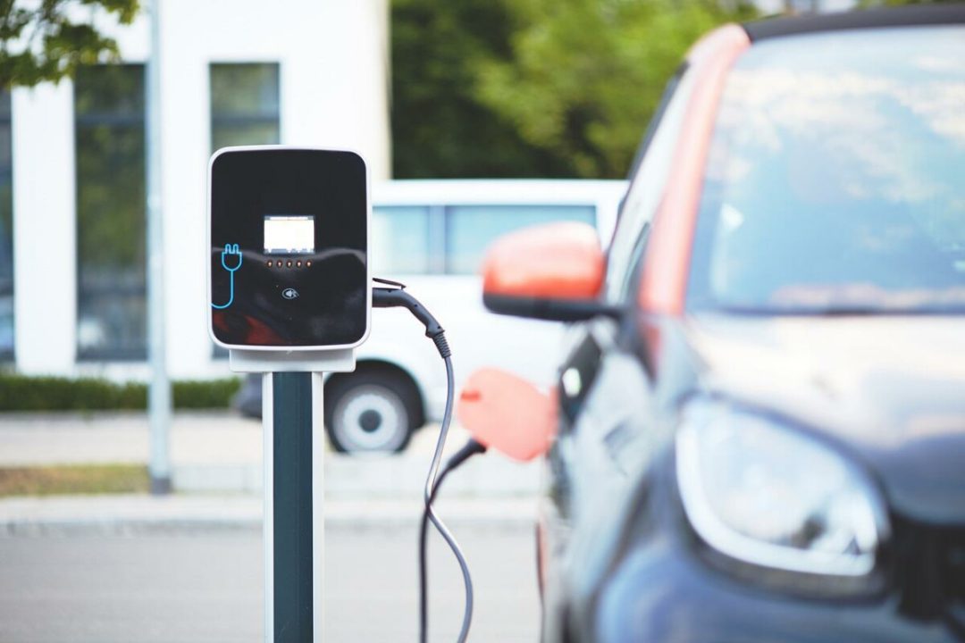 découvrez les principaux bénéfices d’une assurance pour véhicules électriques : protection adaptée, économies sur les primes, assistance en cas de panne de batterie et avantages écologiques.