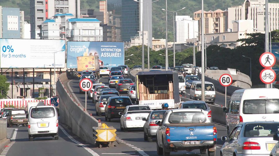 découvrez pourquoi les primes d'assurance augmentent en 2024, les facteurs influençant cette hausse et comment anticiper l'impact sur votre budget.
