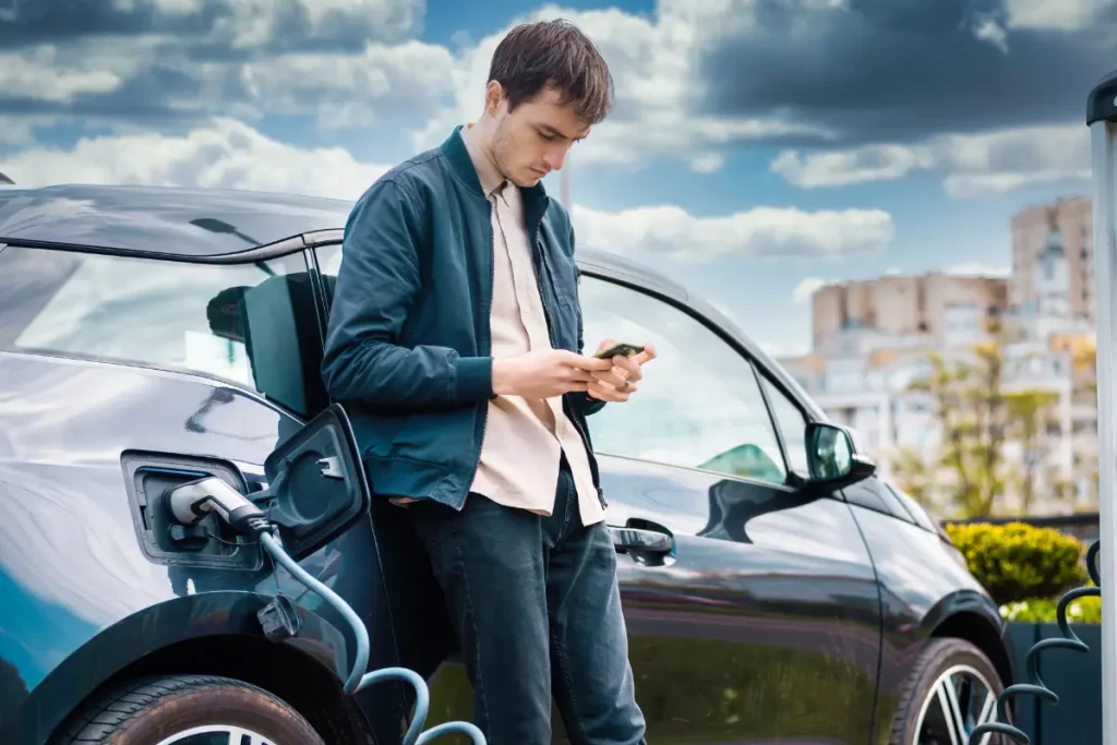 découvrez tout ce qu'il faut savoir sur l’assurance des voitures électriques : spécificités, avantages, coûts et conseils pour choisir la meilleure couverture pour votre véhicule électrique.