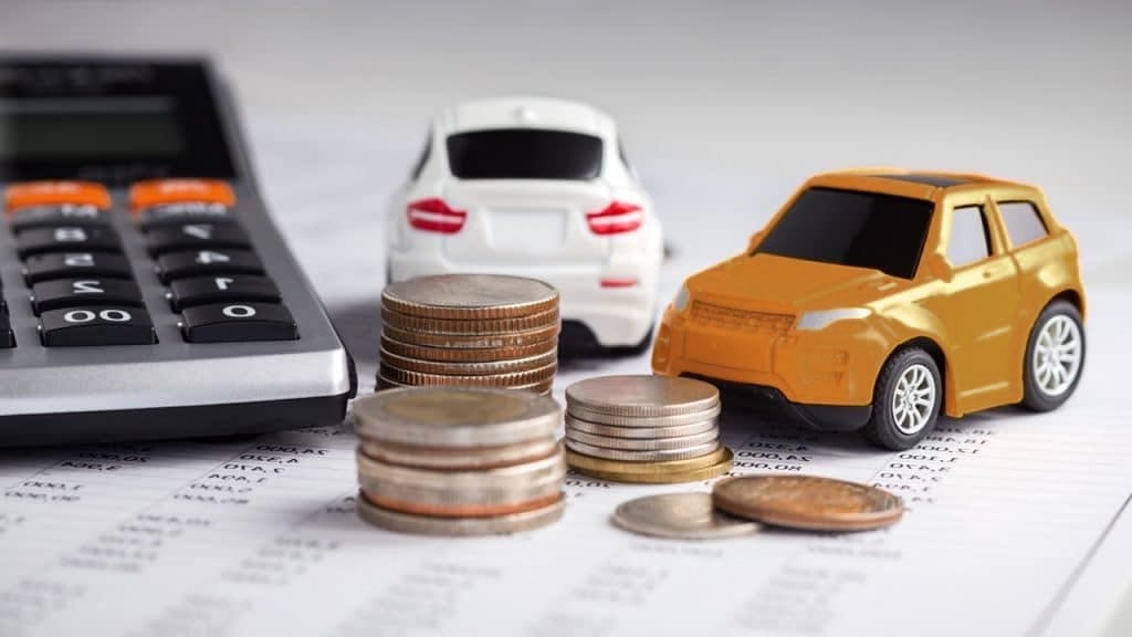 découvrez pourquoi les primes d'assurance auto augmentent fortement en 2025 pour les véhicules hybrides et électriques, et comment cela impacte votre budget.