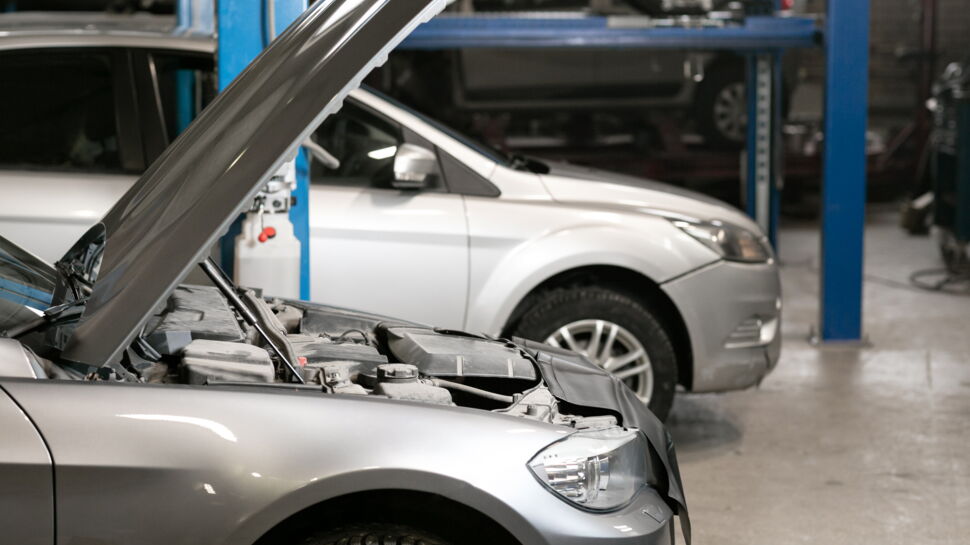 découvrez comment éviter la fraude des garages fantômes et protégez-vous contre les arnaques dans le secteur automobile.