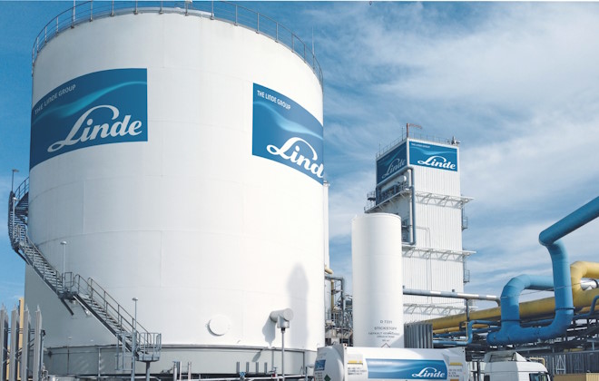 ubs relève sa recommandation pour admiral à 'achat' avec un objectif de cours à 3550p, soulignant un fort potentiel de croissance.