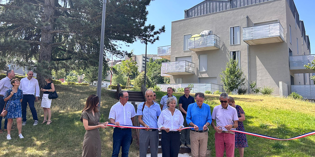 découvrez le renouveau d'abeille assurances à rodez et decazeville : des solutions innovantes et un service de proximité pour tous vos besoins en assurance.