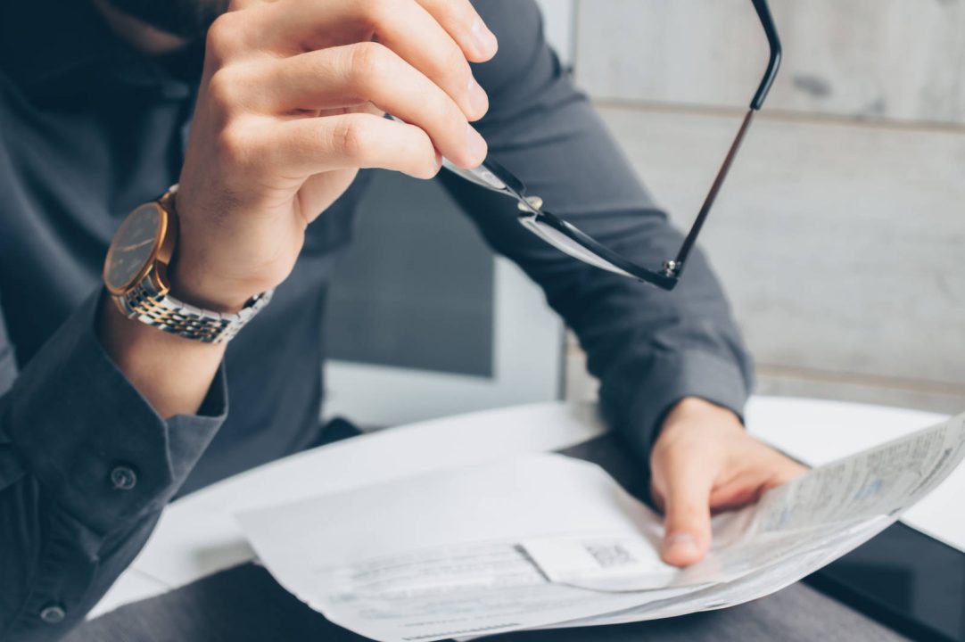 découvrez tout sur l'arnaque des peluches aux voitures de luxe : comment elle fonctionne, les risques et comment s'en protéger efficacement.