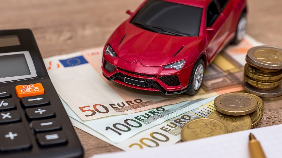 découvrez les raisons d'une augmentation de votre prime d'assurance auto et comment la maîtriser pour protéger votre budget.
